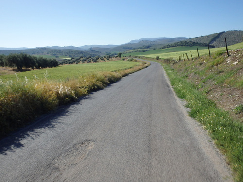 On the road to Montefrío.